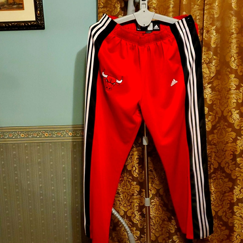 Benjamin Gordon Chicago Bulls game worn